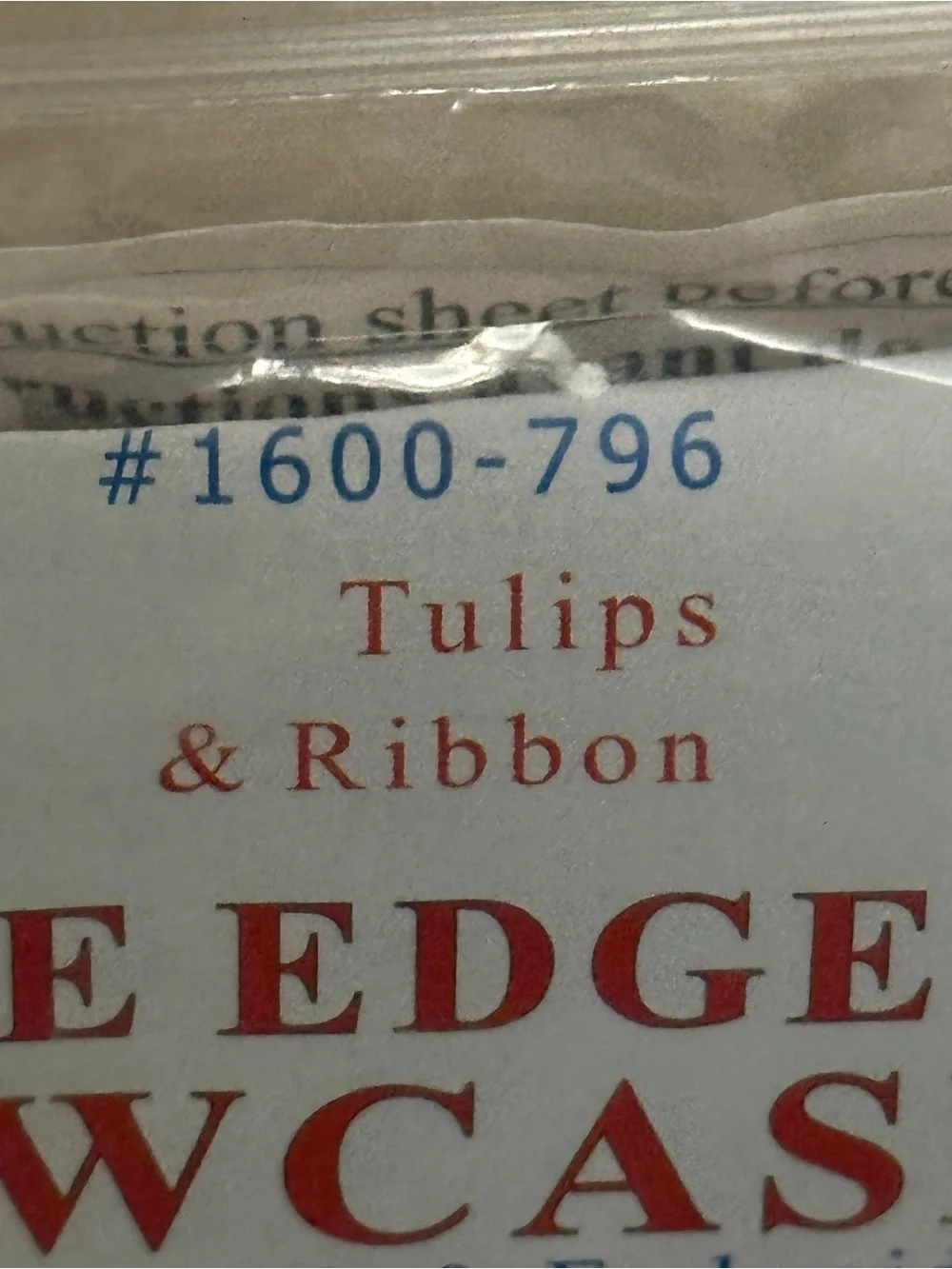 JACK DEMPSEY - ONE PAIR OF PERLE EDGE PILLOWCASES - TULIPS AND RIBBONS 1600-796
